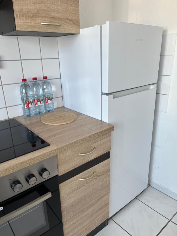 Zimmer für Monteure, Handwerker oder Reisende Essen Exterior foto